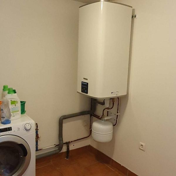 Bénéficiez de notre service d’installation de ballon d'eau chaude à la fois efficace et conforme aux normes.